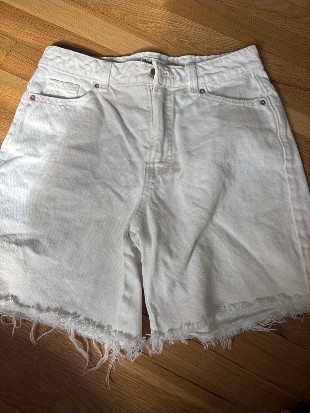 Primark White Frayed-Hem Denim Bermuda Shorts